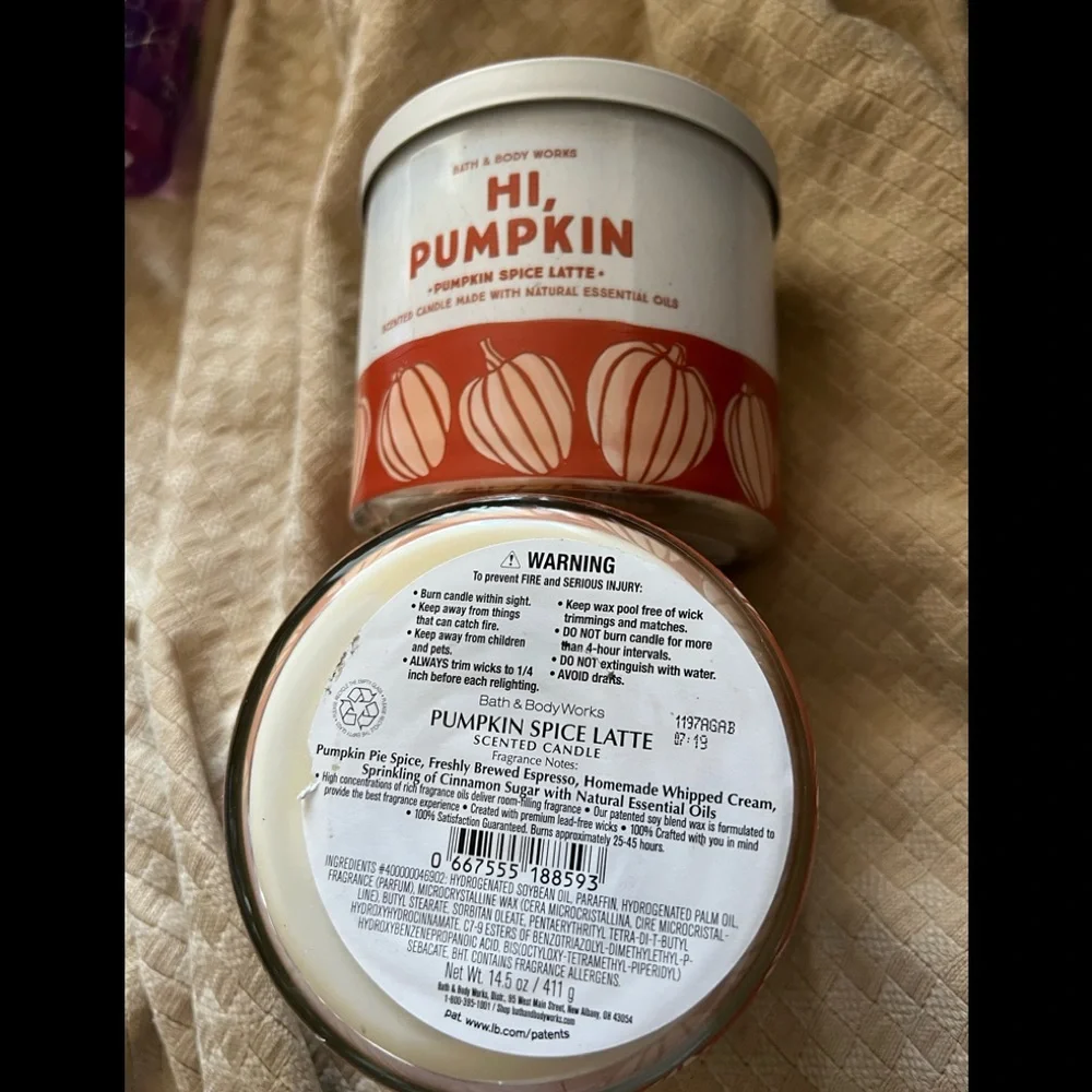 Bath and Body Works Pumpkin Spice Latte 3 Wick Candles (2) - Picture 1 of 1
